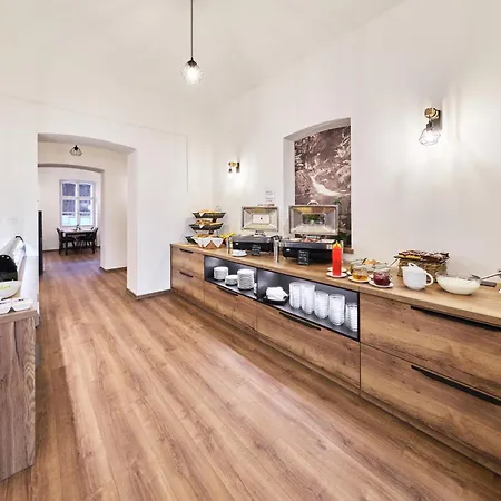 Reva جانسك لازني