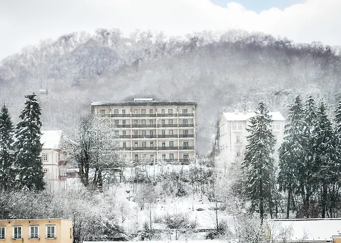 Hotel Reva